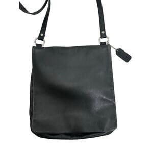 Vintage Coach 9458 Black Chelsea Slim Messenger Swingpack Shoulder Crossbody Bag